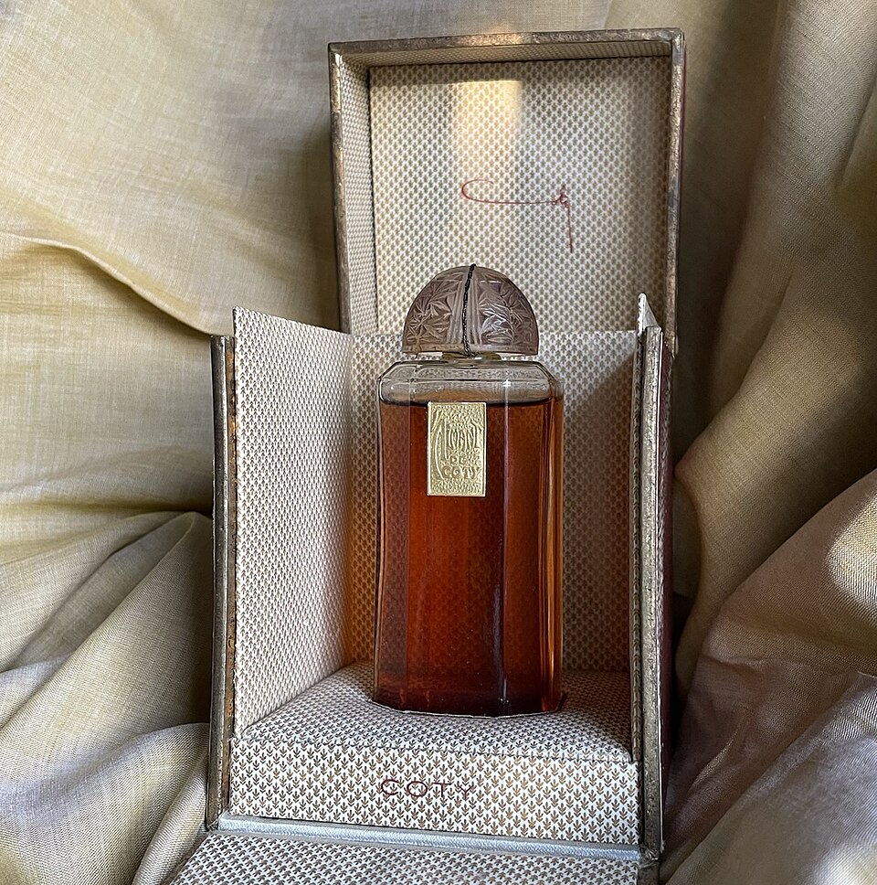시그니처 오 드 퍼퓸 — 화이트 머스크 50ml
